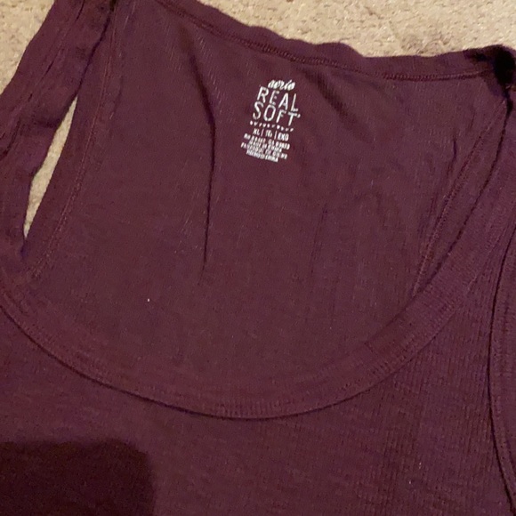 Women’s tanks. 3 pack bundle - Picture 2 of 4